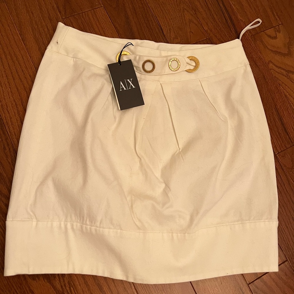 Brand new WT Skirt Armani Exchange  size 4